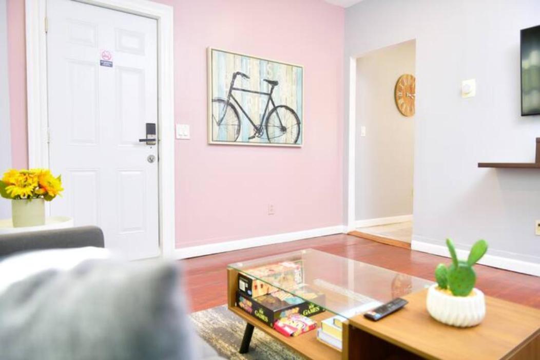 פרובידנס Cozy Apartment 3Rd 10Min Walk Downtown And City View מראה חיצוני תמונה