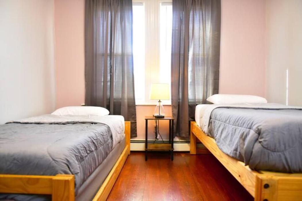 פרובידנס Cozy Apartment 3Rd 10Min Walk Downtown And City View מראה חיצוני תמונה