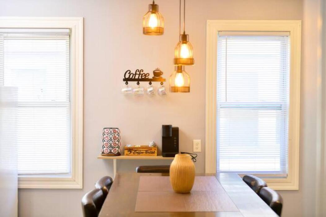 פרובידנס Cozy Apartment 3Rd 10Min Walk Downtown And City View מראה חיצוני תמונה