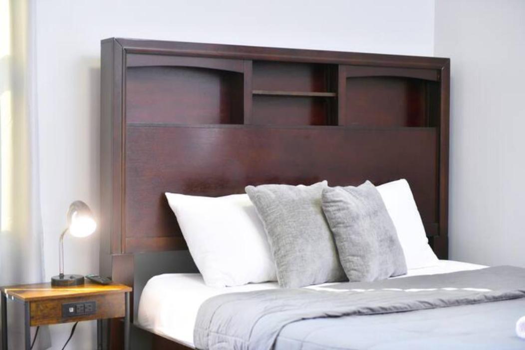 פרובידנס Cozy Apartment 3Rd 10Min Walk Downtown And City View מראה חיצוני תמונה